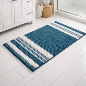 NWOT Mainstay Teal and White Bath Mat